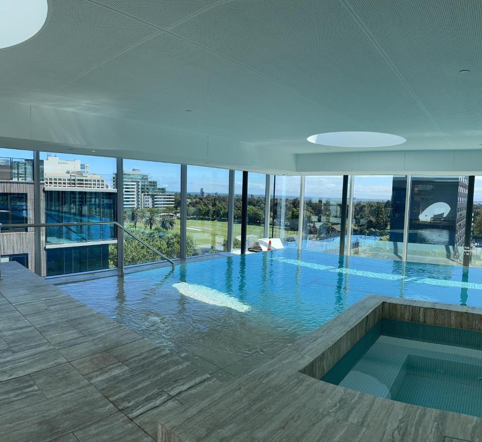 The Fawkner Apartment Bay-View Pool/Gym Free Parking ملبورن المظهر الخارجي الصورة